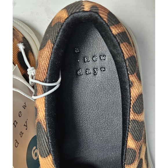 A New Day Reese Womens 6.5 Leopard Print Slip On Sneakers Memory Foam Brown New - Picture 6 of 12